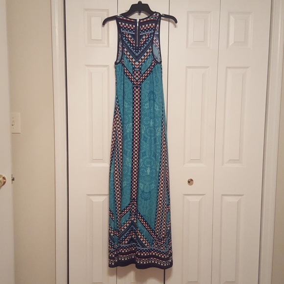 Dress - Picture 4 of 4